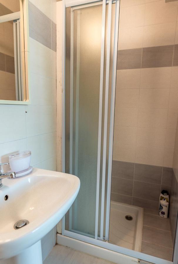 Ferienwohnung Makenzy Seaview Penthouse Larnaka Exterior foto