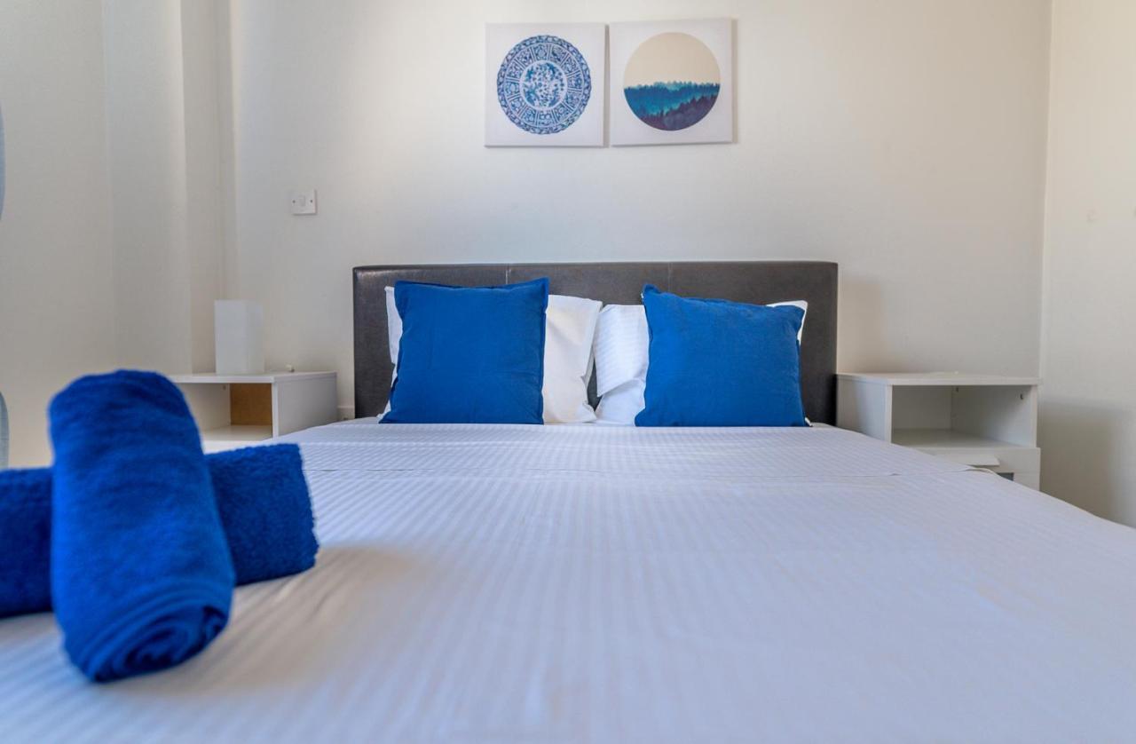 Ferienwohnung Makenzy Seaview Penthouse Larnaka Exterior foto
